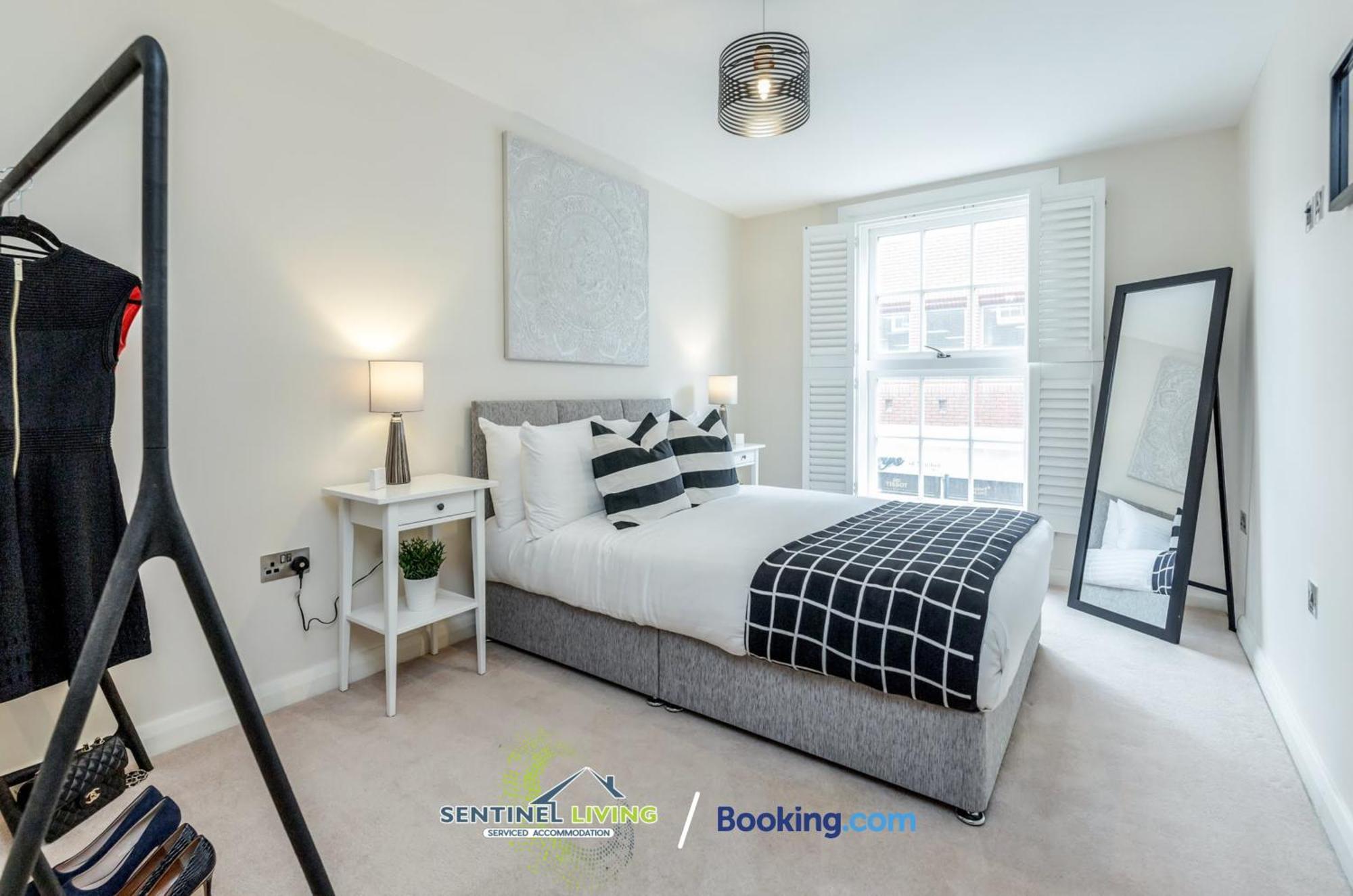 Windsor, 2 Bedroom Apartment By Sentinel Living Short Lets & Serviced Accommodation Windsor Ascot Maidenhead With Free Wifi Exterior photo